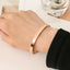 Bracelet en acier titane élégant pour femmes
