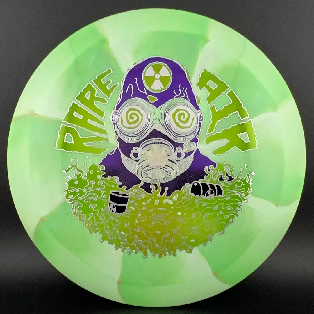 Cosmic Neutron Trace - RADioactive Man Disc Golf Driver