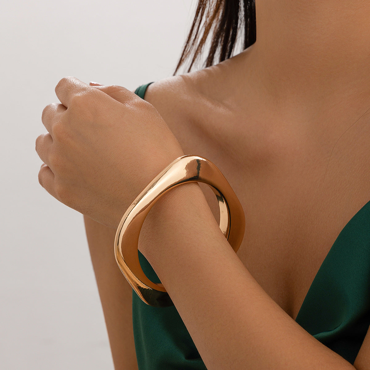 Pulsera Geométrica Cuadrada de Anillo Circular Suave