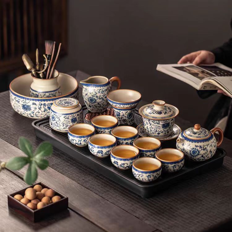 Elegante juego de té Kung Fu de cerámica Ru en azul y blanco