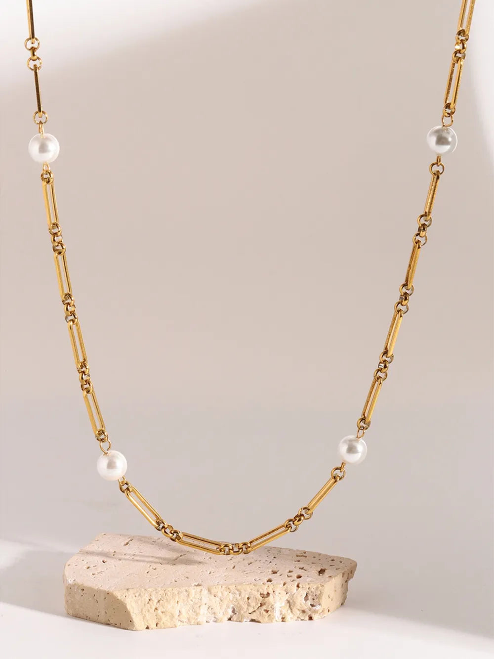 Collar de Cadena de Perlas de Acero Inoxidable Elegante