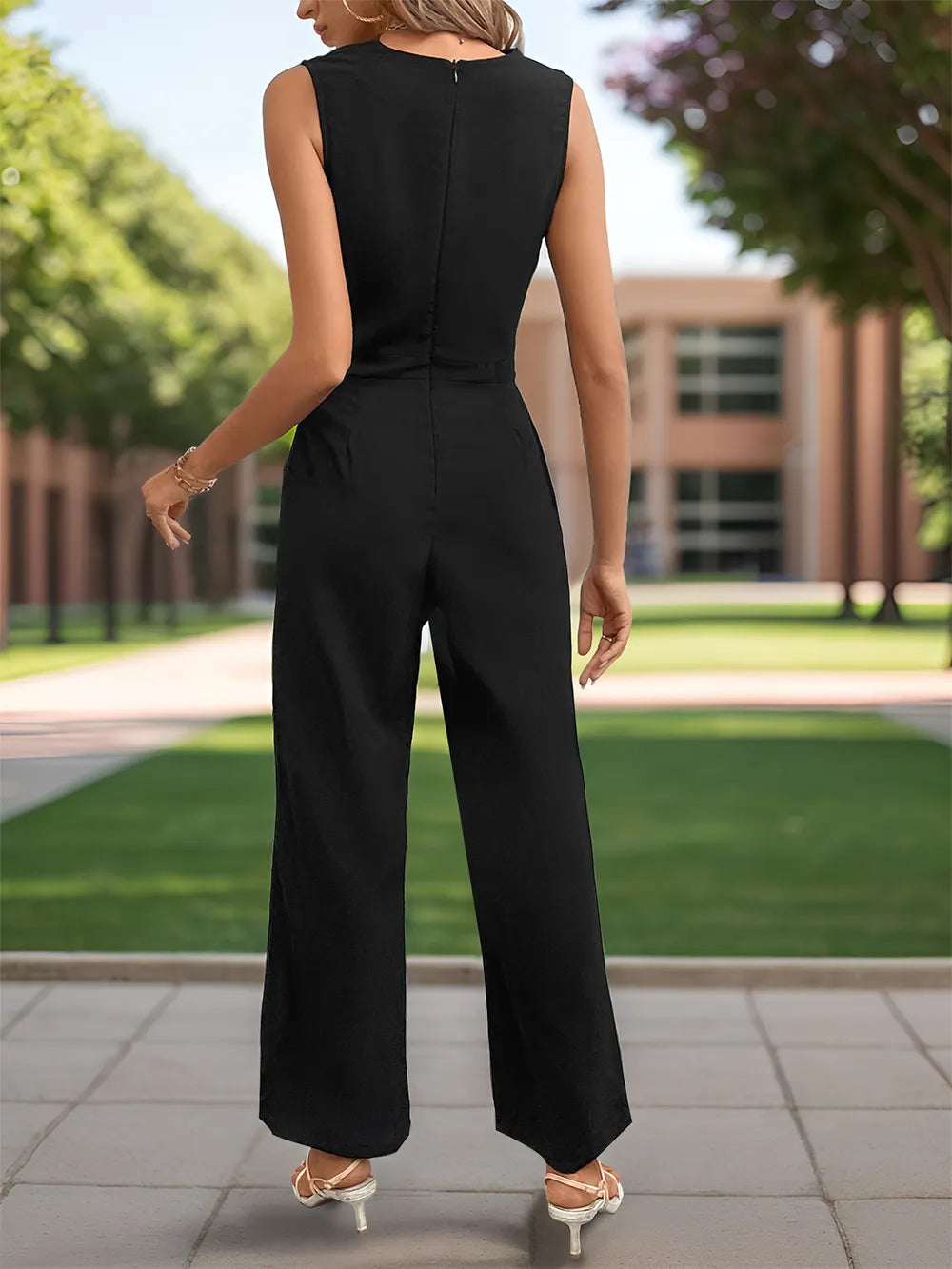 Sleeveless Jumpsuit with Pockets - Korvel