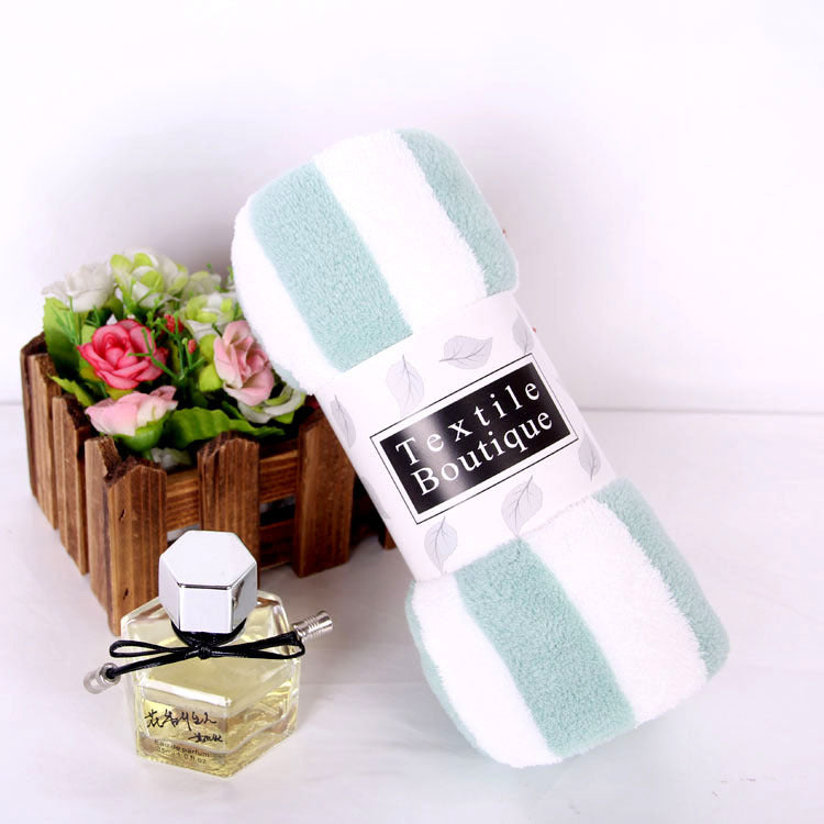 Premium Coral Fleece Bath Towel with Striped Edge