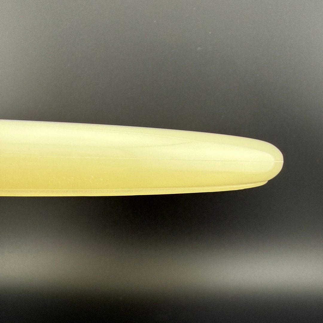 Glow Isolation Rot - Premium Disc Golf Putter