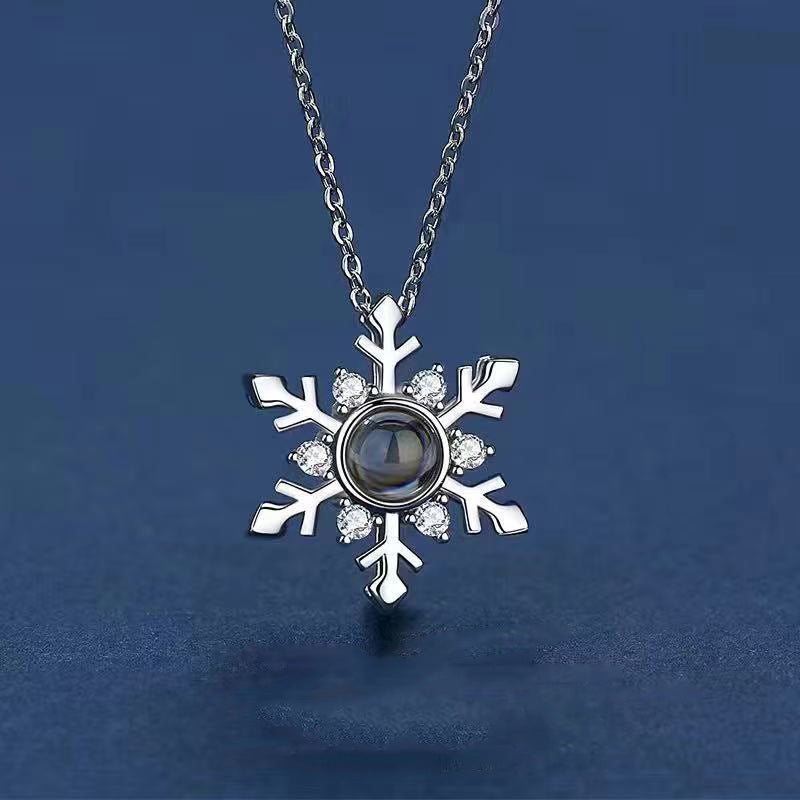 100 Languages I Love You Projection Snowflake Pendant Necklace Valentine's Day Girlfriend Gift - Korvel