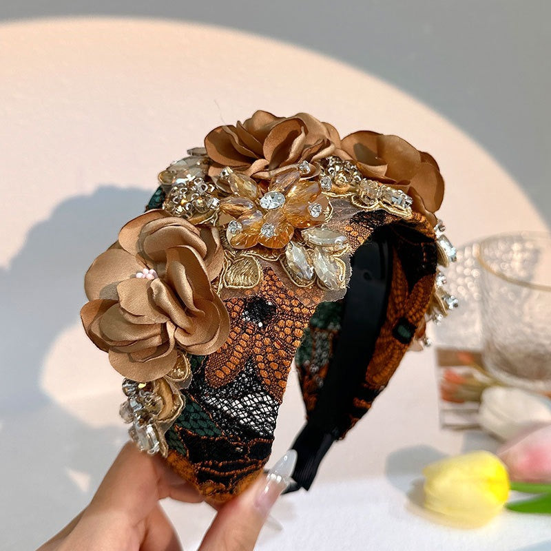 Bandeau en Fleurs en Tissu Fait Main et Diamant d'Eau Élégant
