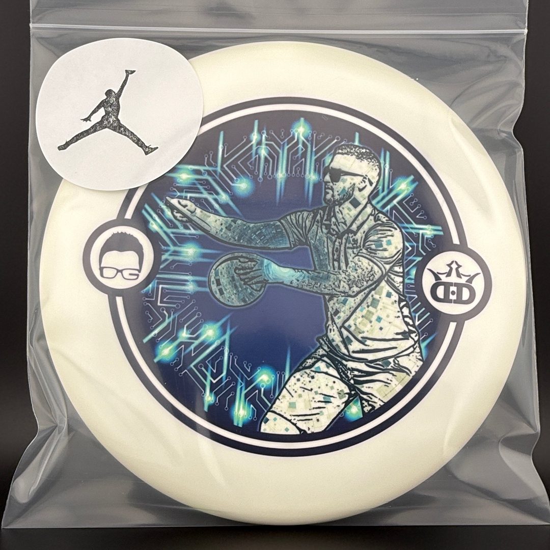 Fuzion Judge - DyeMax Gibson Stash Disc Golf Putter