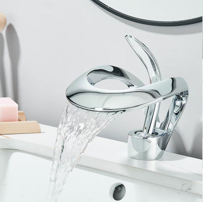 AquaFalls Chrome Tap - Korvel