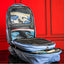 Elegante mochila de mano de cuero azul bebé para viajeros