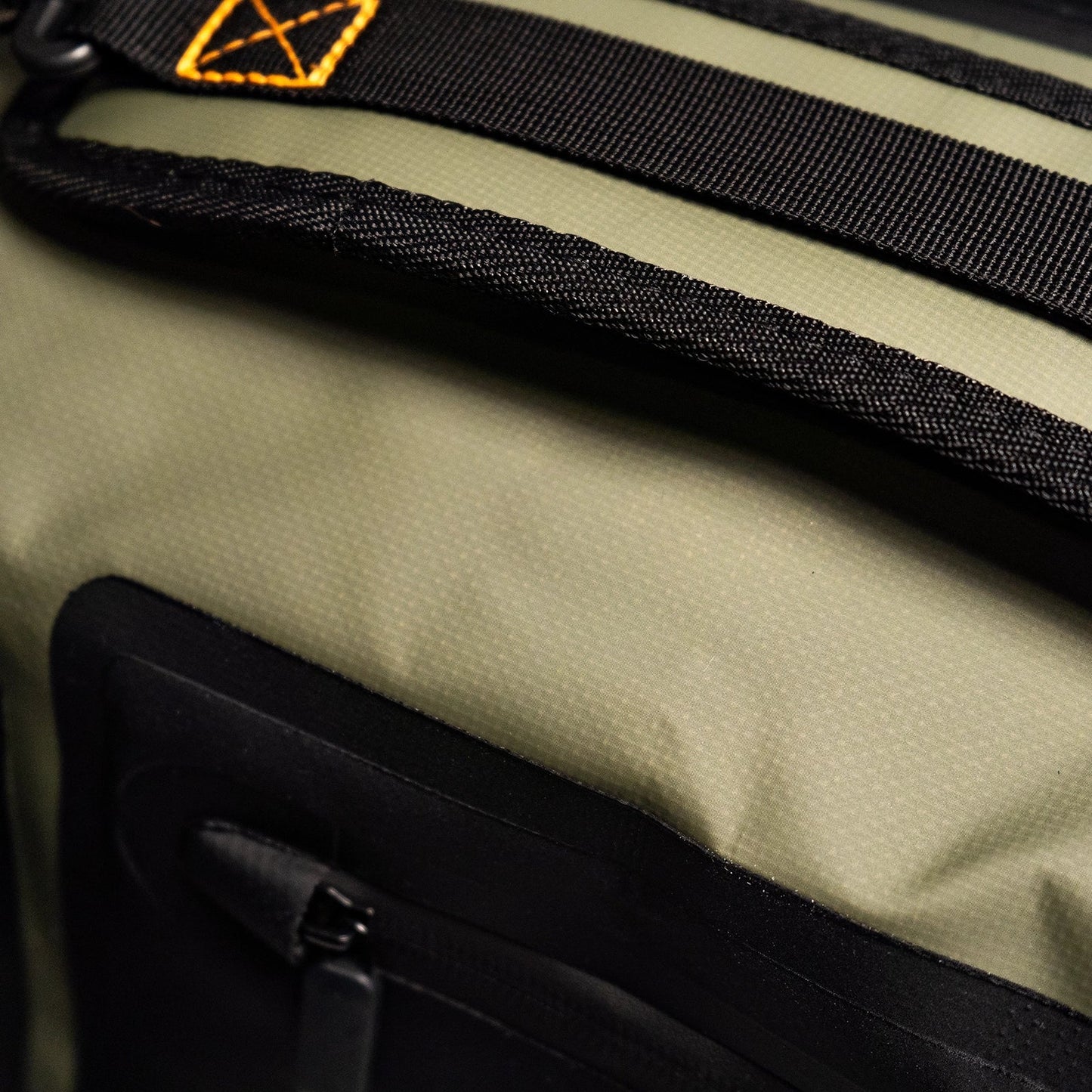 MUCTAC - MUCSAC 60L/40L Waterproof Duffle Bag with Backpack Straps, Air-Tight, Heavy Duty - Korvel