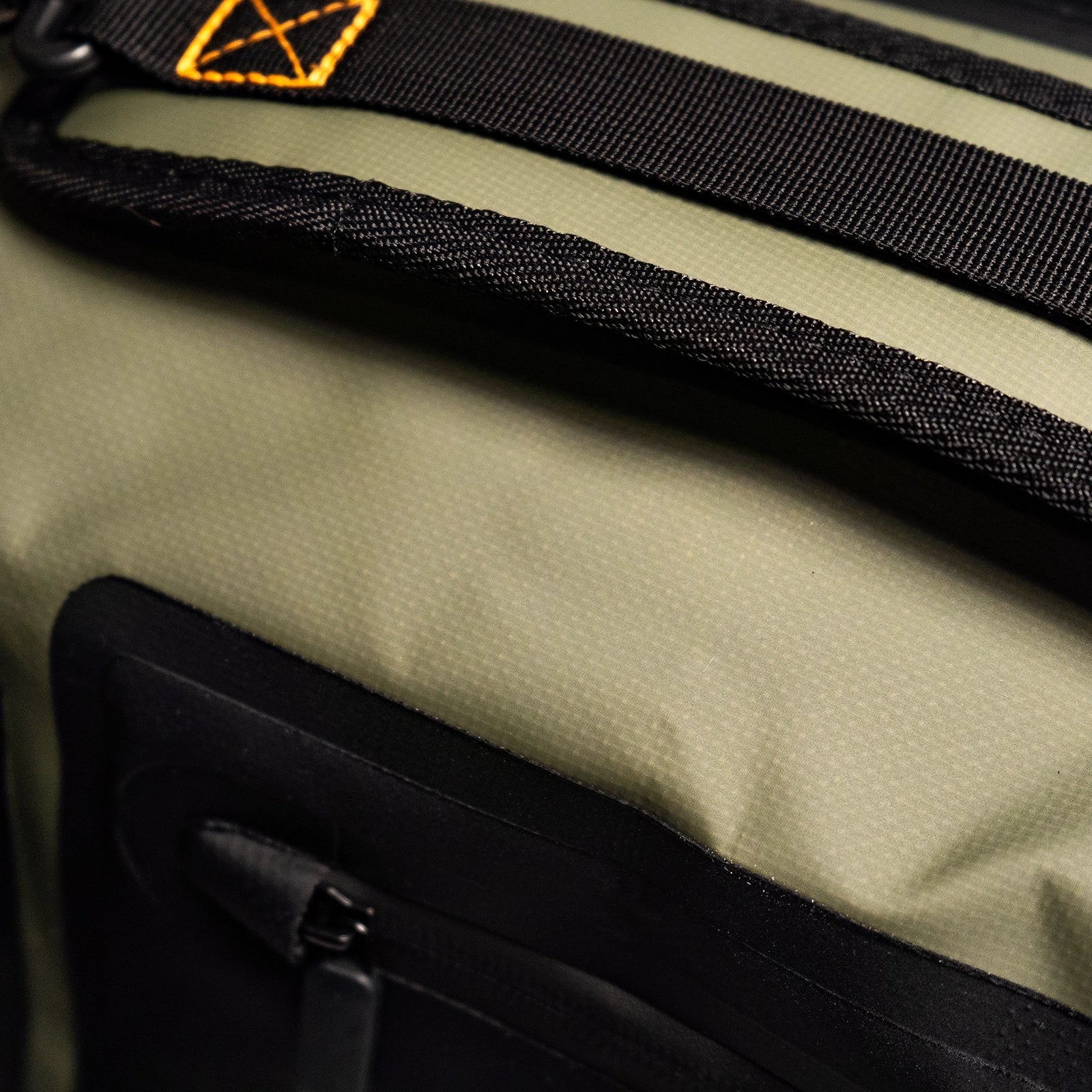 MUCTAC - MUCSAC 60L/40L Waterproof Duffle Bag with Backpack Straps, Air-Tight, Heavy Duty - Korvel