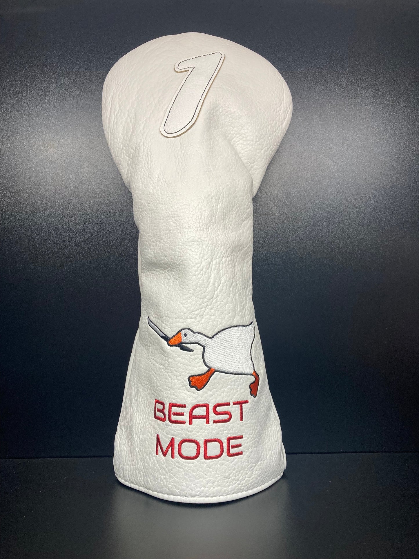 Libérez le champion qui sommeille en vous avec le couvre-club de golf Beast Mode