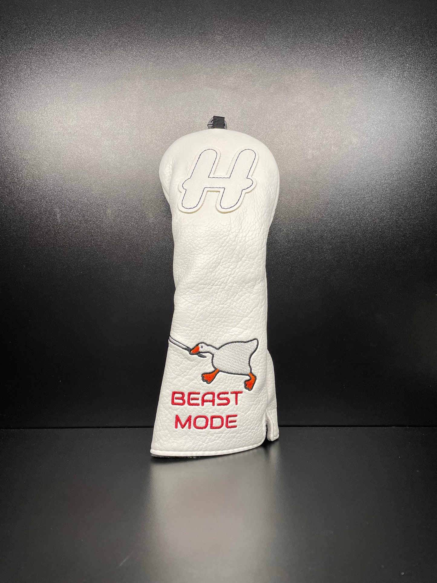 Libérez le champion qui sommeille en vous avec le couvre-club de golf Beast Mode
