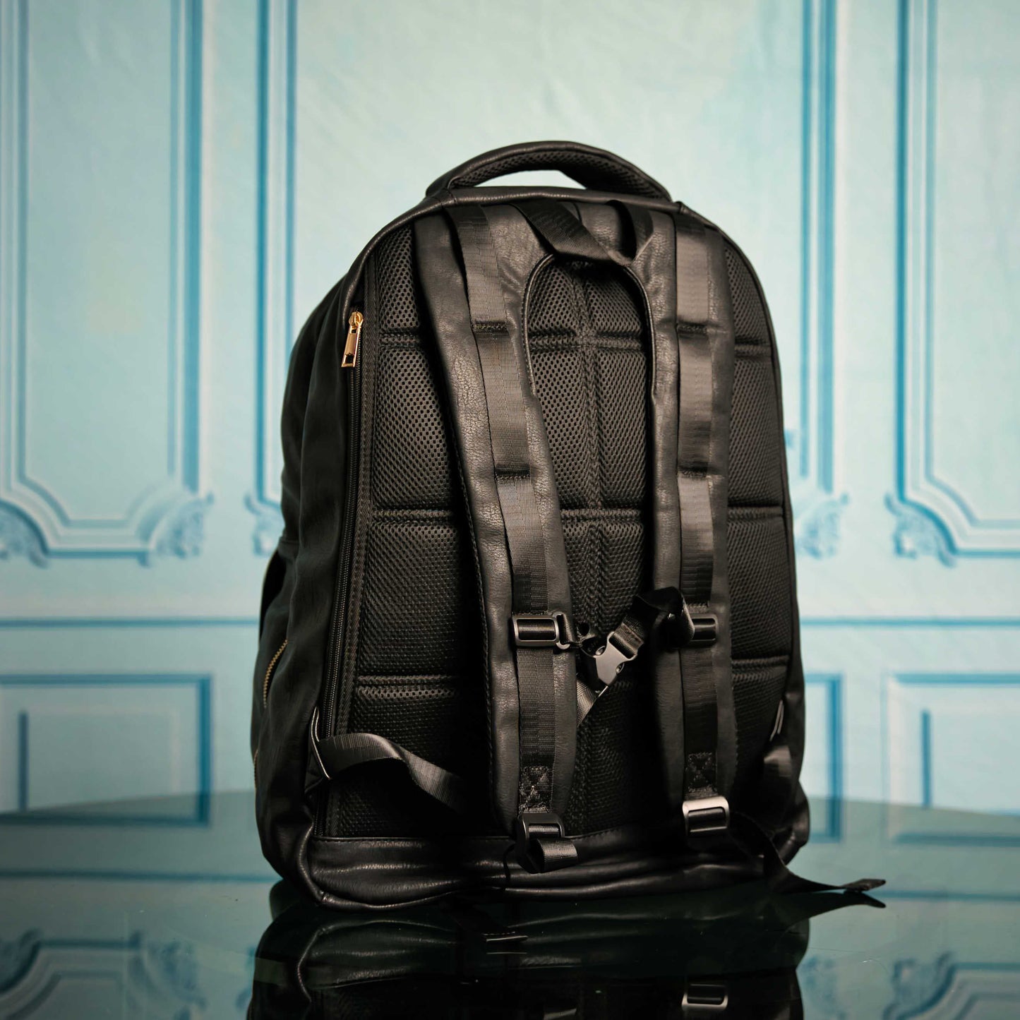 Bolso de viaje de cuero negro