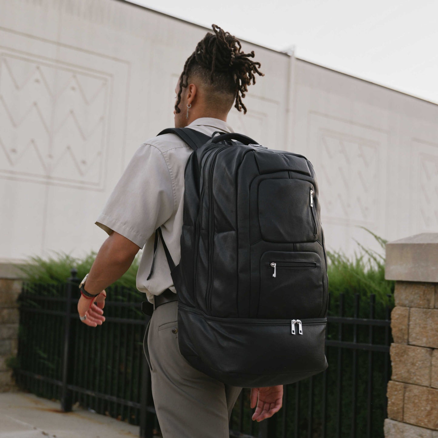Sac à dos de voyage en cuir noir - Édition limitée