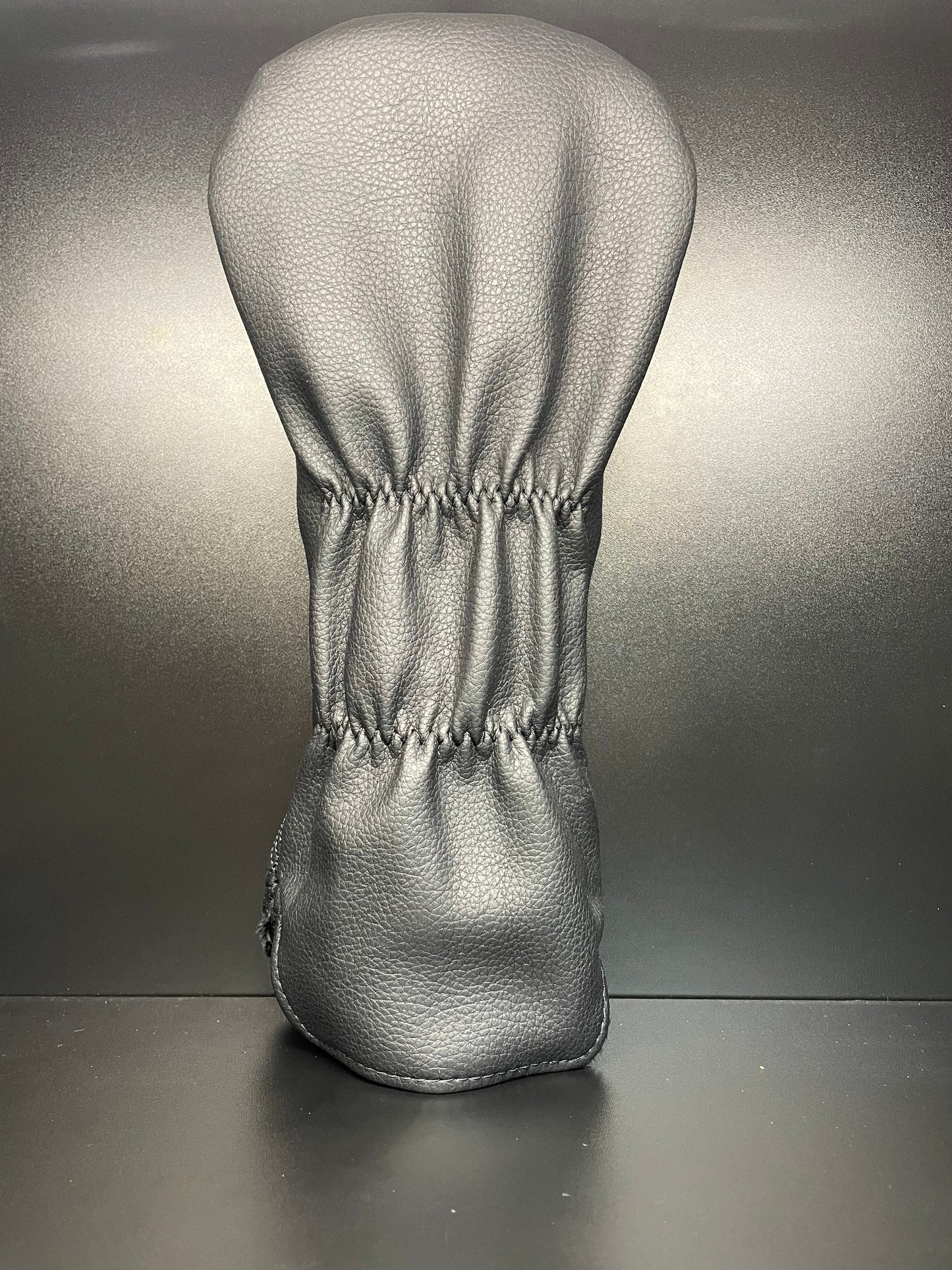 Couvre-club de golf Sleek Blackout Royal Flush