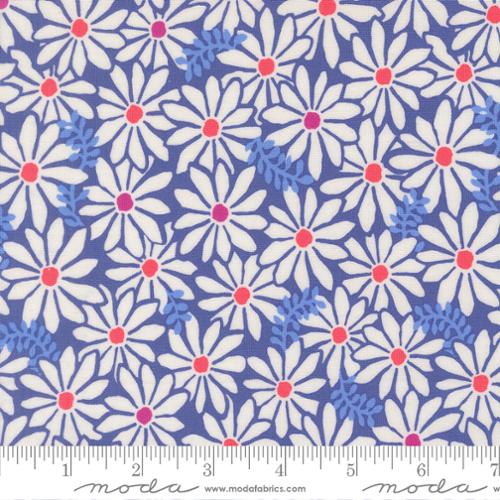 Tissu en coton Bloom Blue Whale Reef - Bleu clair 44"/45" par yard