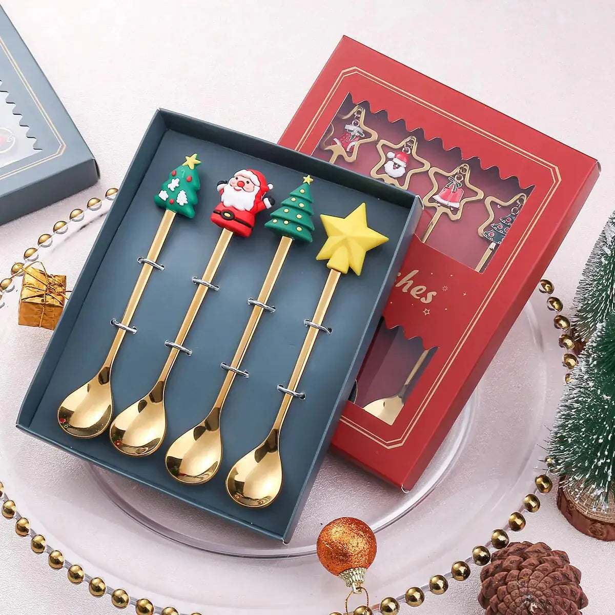 Juego de Cubiertos Navideño Festivo: Cuchara y Tenedor Elegantes