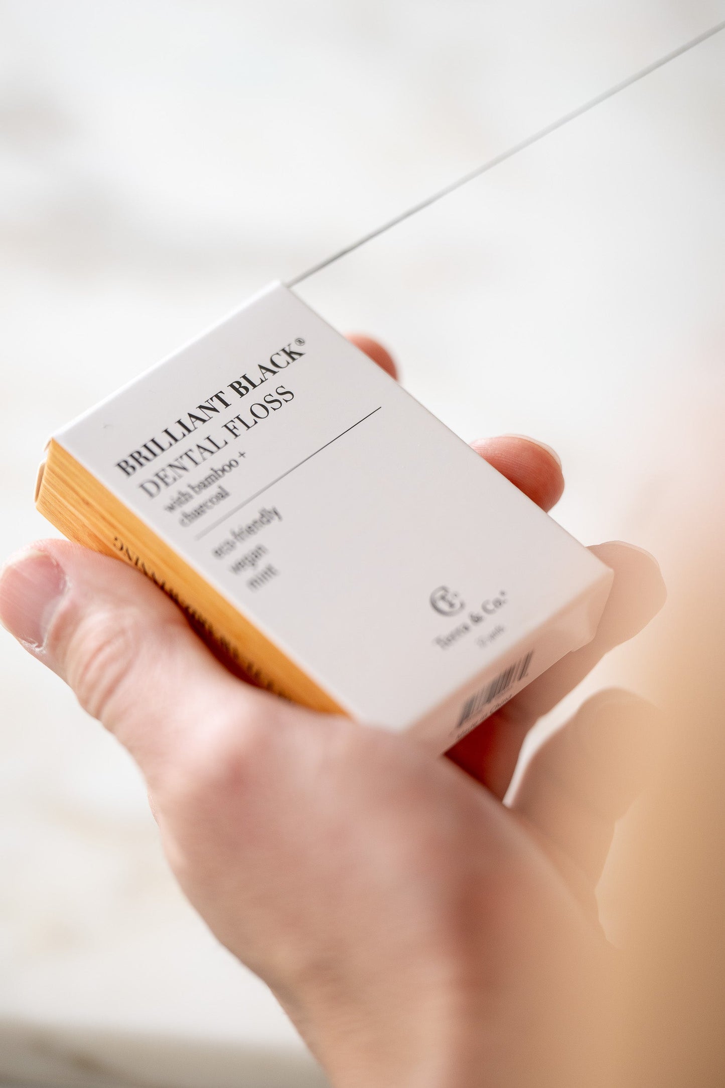 Brilliant Black® Floss – Whitens Between Teeth Naturally - Korvel