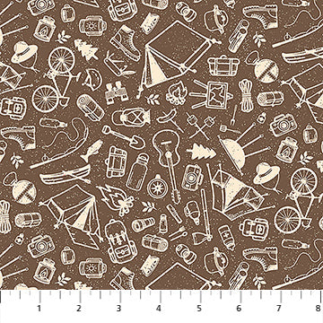 Tela de Algodón con Dibujos de Camping en Marrón - 44"/45" por Yarda