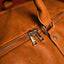 Lujosa bolsa de viaje de cuero marrón