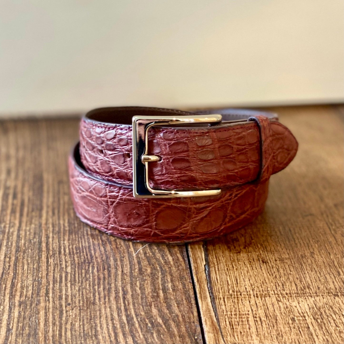 Ceinture en cuir pleine peau mate bordeaux