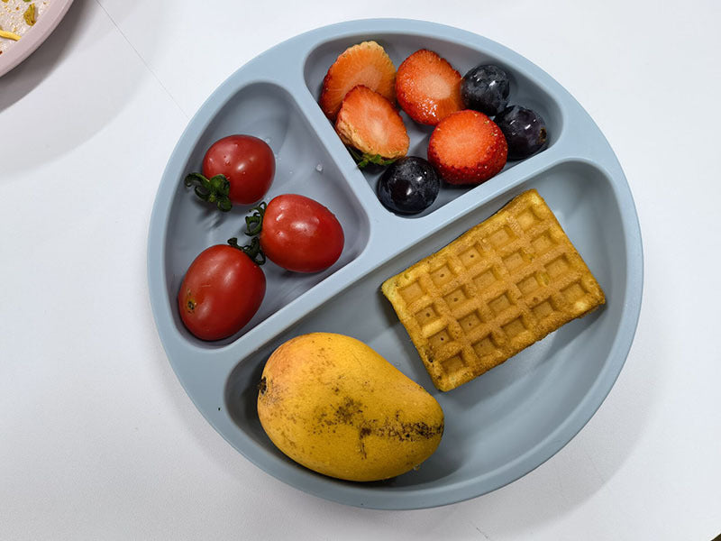 Children's Silicone Dinner Plate Infant Feeding Tableware Set Baby's Complementary Food Division Big Suction Cup Smiling Face Silicone Dinner Plate - Korvel