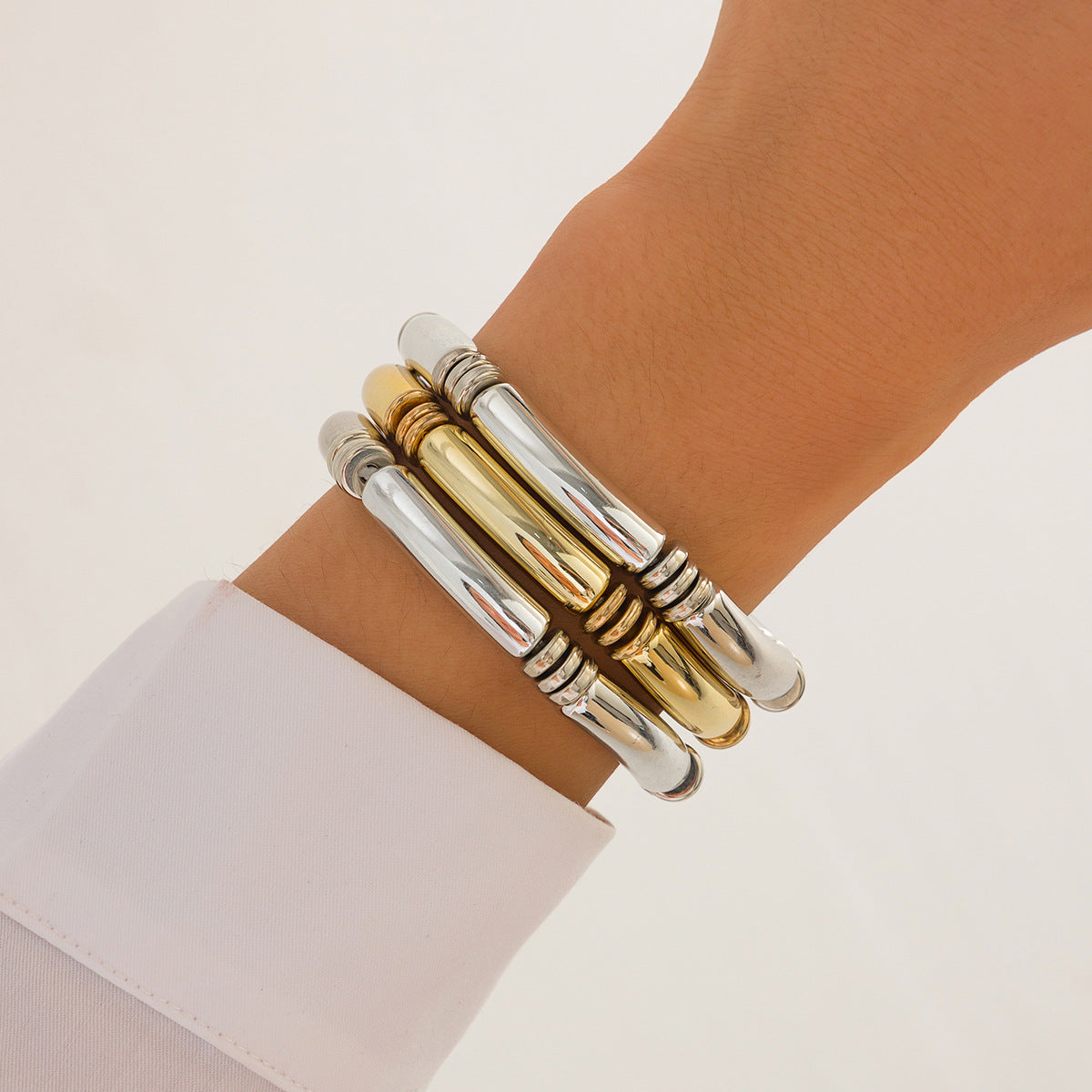 Conjunto de Pulseras de Tubo Doblado CCB Irregular y Elegante