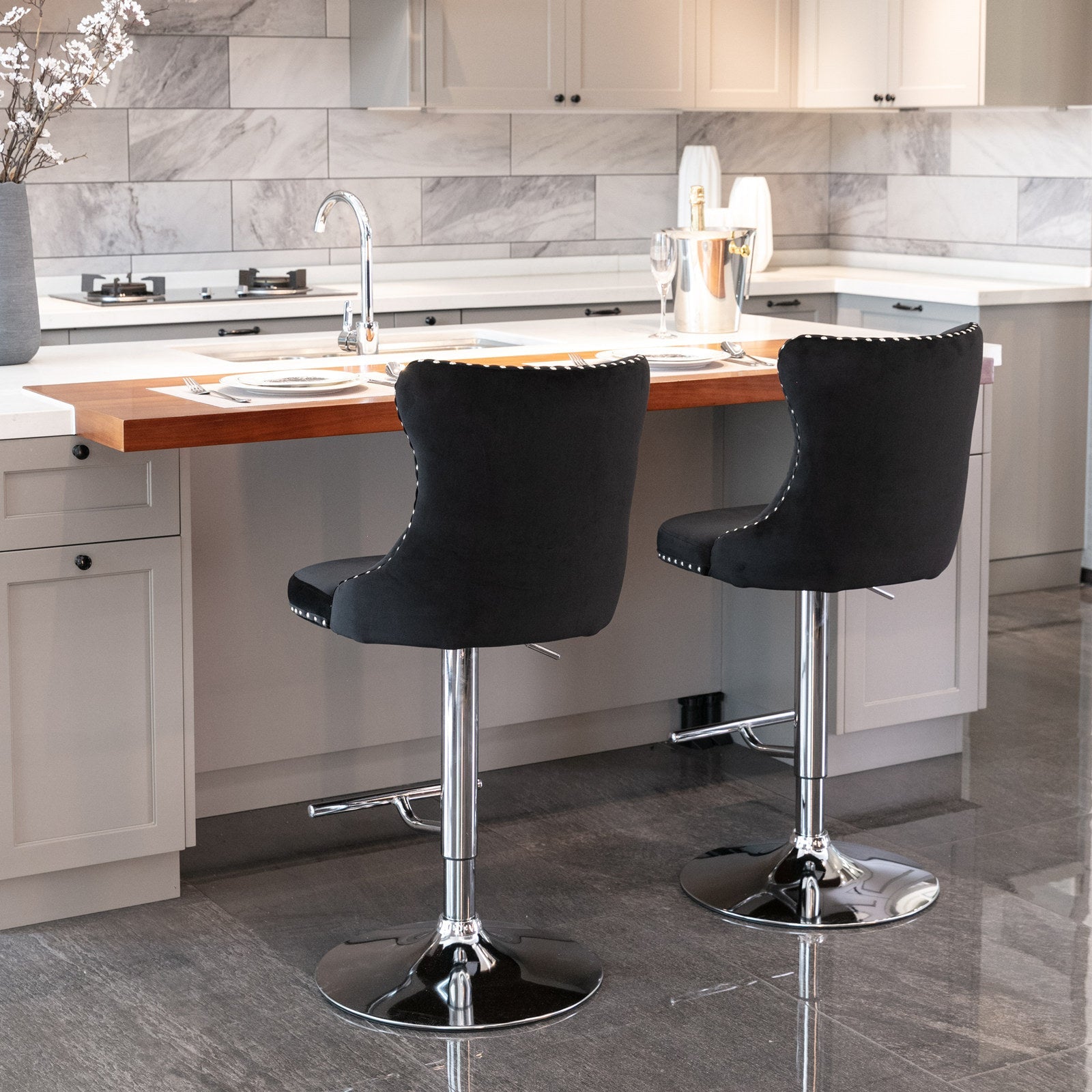 25-33 Inch, Modern Upholstered Chrome base Bar Stools with Back Comfortable Tufted for Home Pub and Kitchen Island（Black,Set of - Korvel