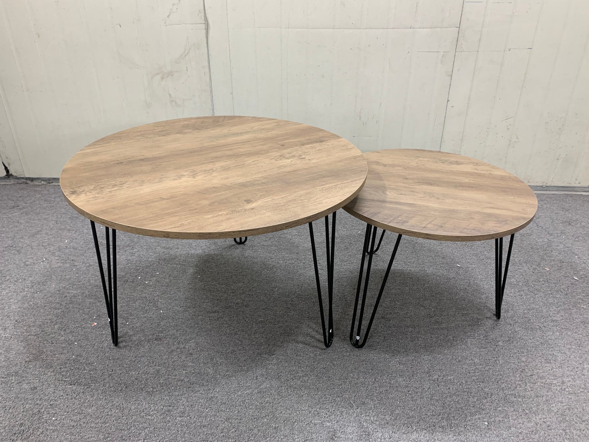 27.56'' Round Nesting Coffee Table Set of 2, Circular Nesting End Table Set  Sturdy Metal Base for Living Room, bedroom, Brown - Korvel