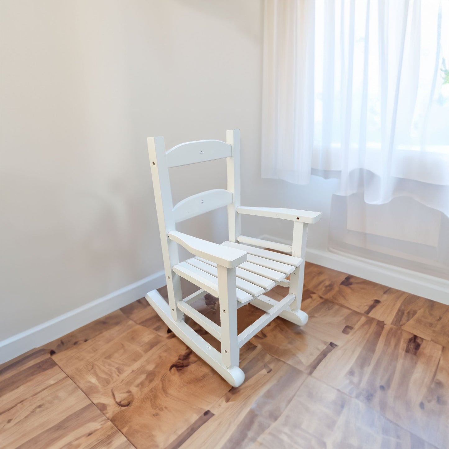 Children's rocking white chair- Indoor or Outdoor -Suitable for kids-Durable-populus wood - Korvel