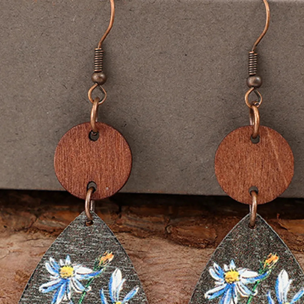 Pendientes de Madera con Forma Geométrica de Flor