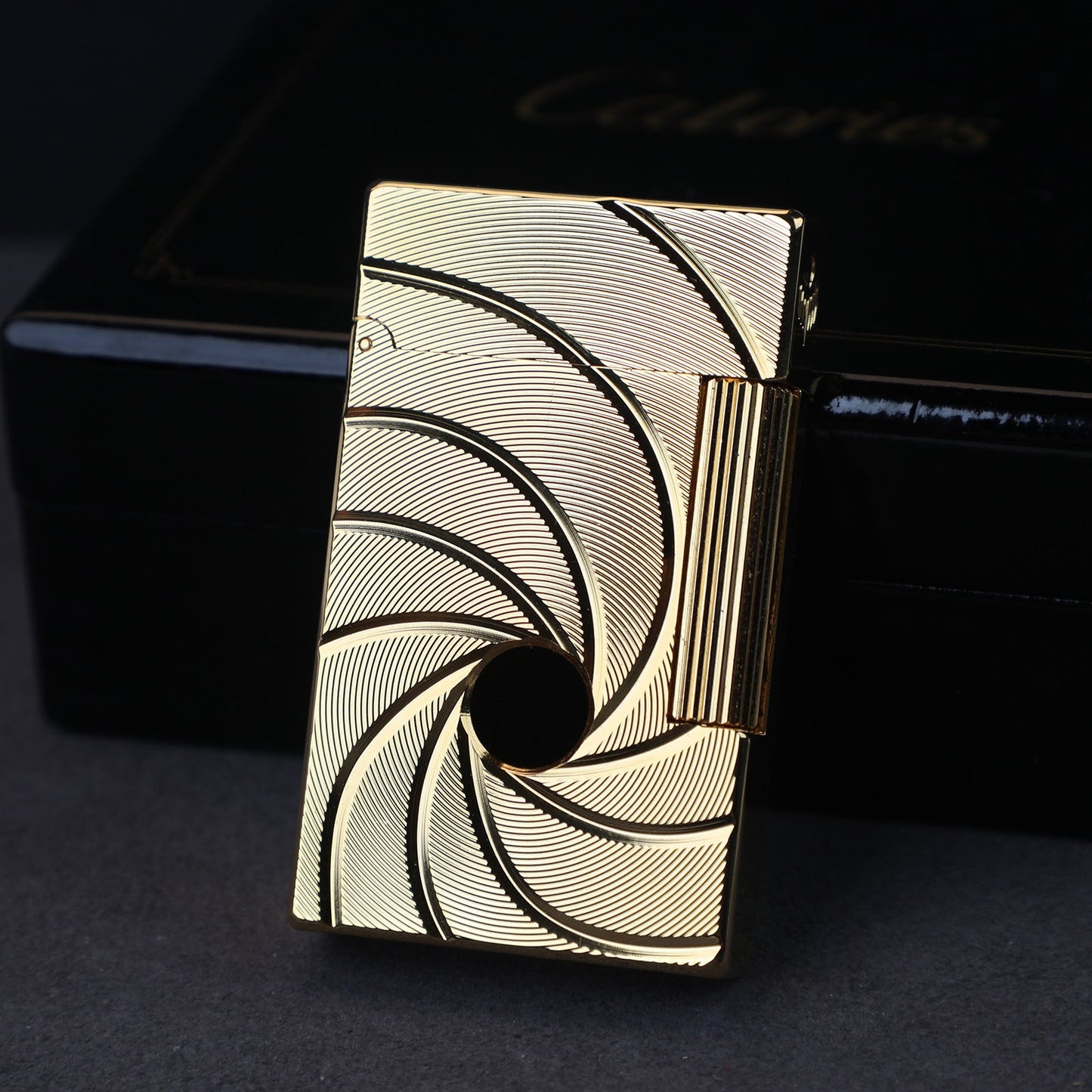 Briquet en métal personnalisé - Cadeau au design moderne