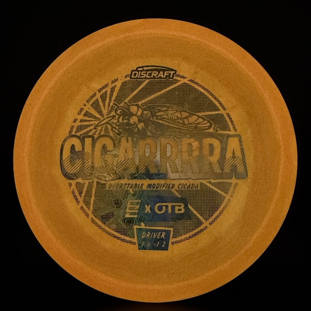 Colorshift Glo ESP Cigarra - Disque de Disc Golf Premium