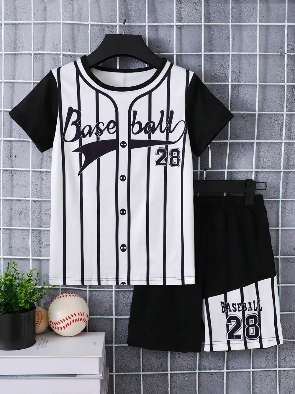 Children's Round Neck Contrast Striped T-Shirt and Shorts Set - Korvel