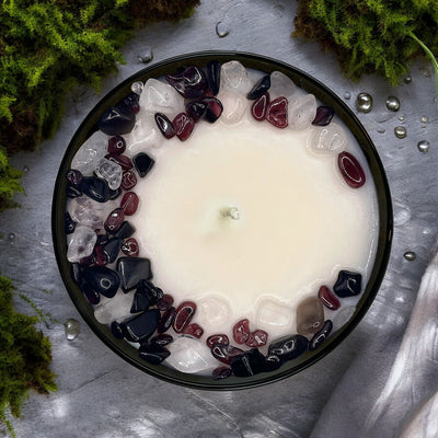 Mountain Breeze Crystal Candle with Garnet, Black Obsidian & Quartz | 9oz Coconut-Soy Wax - Korvel