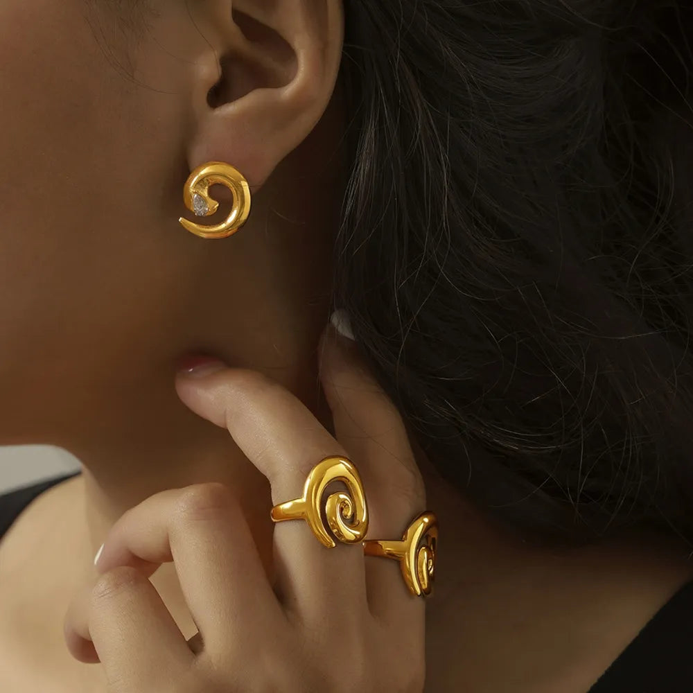 Bague en acier titane en forme de spirale