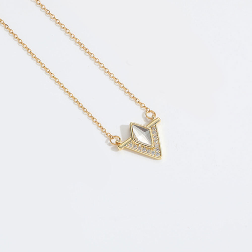 Elegant Roman Retro Flag Design Pendant Necklace