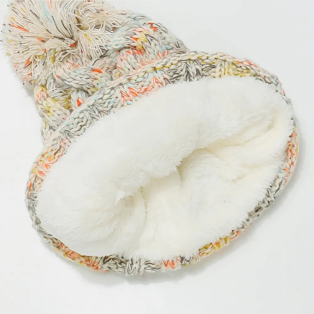 Contrast Cable-Knit Hat with Pompom - Korvel