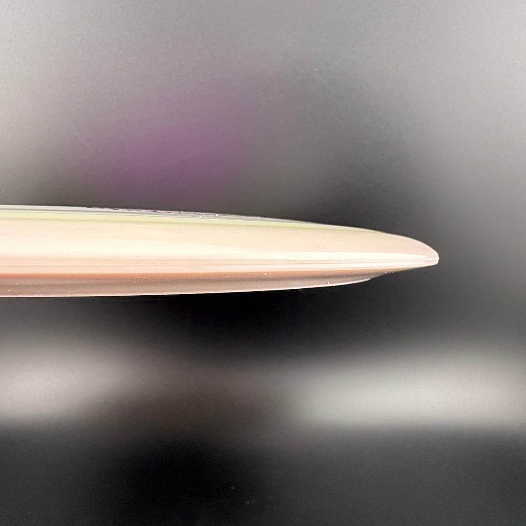 Swirly S-Line CD2 - Serie de Firma de Dana Vicich
