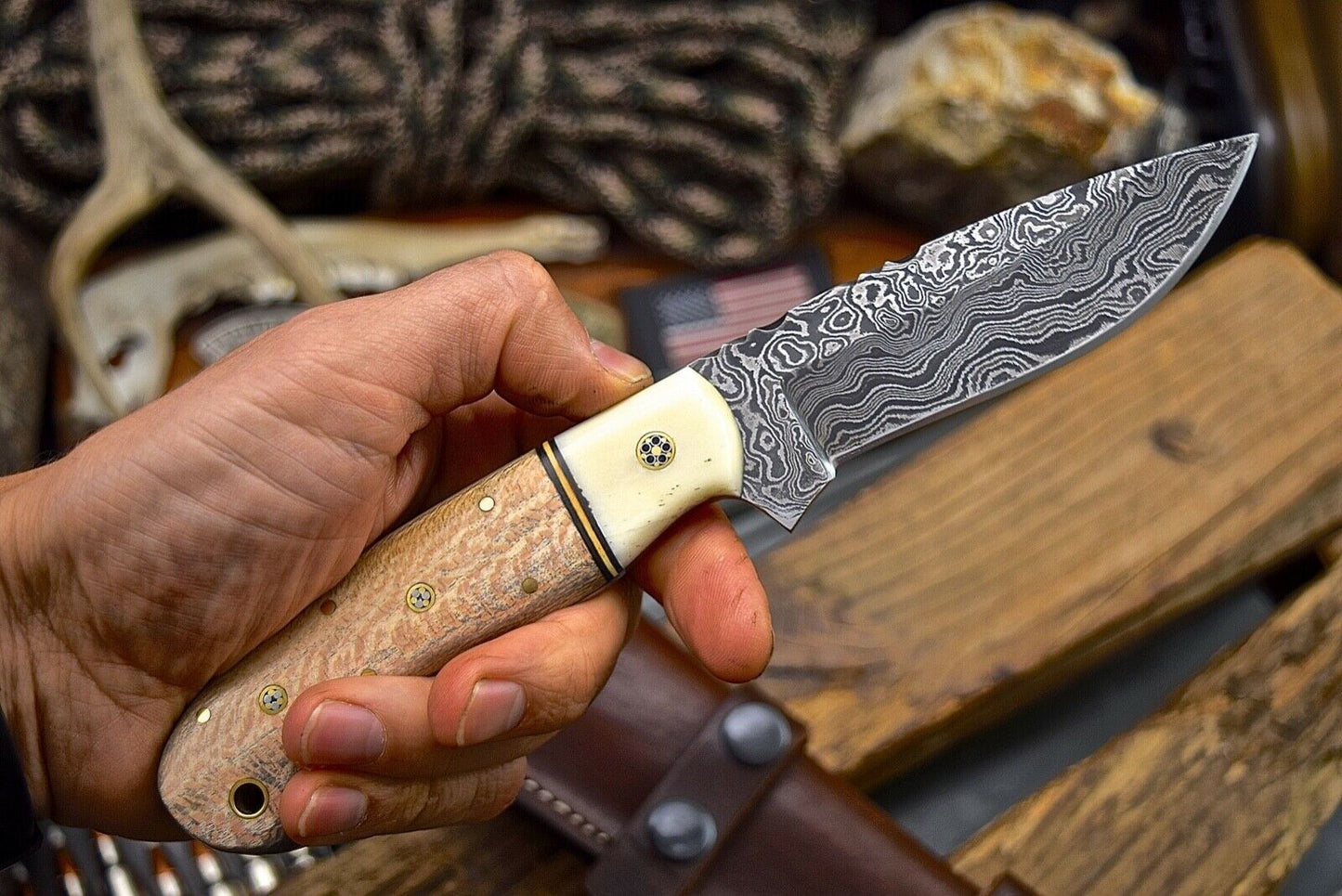 Premium Damascus Steel Hunting and Skinning Knife - Korvel