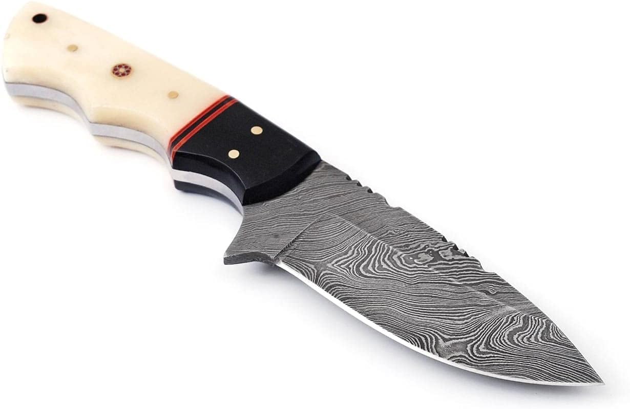 Premium Custom 4.5" Damascus Steel Skinning Knife – Buffalo Horn & Camel Bone Handle - Korvel
