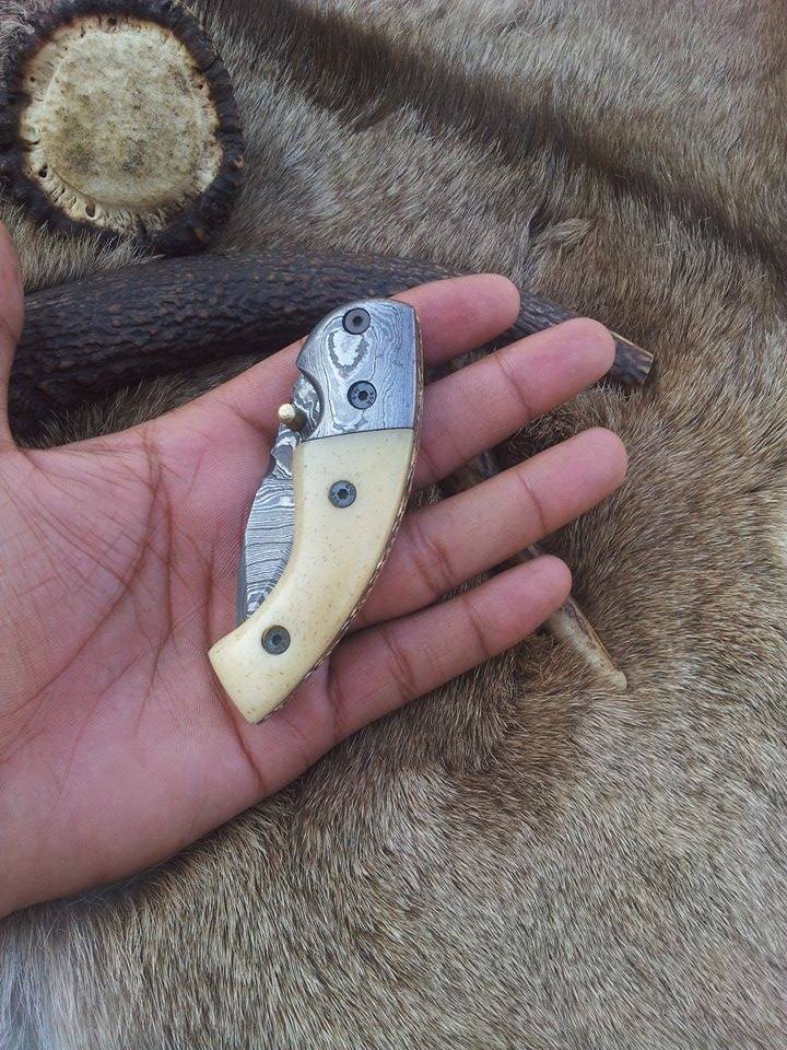 Premium Damascus Steel Folding Pocket Knife with Elegant Bone Handle - Korvel