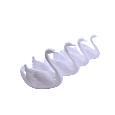 Coast Tier Swans for Elegant Cake Designs