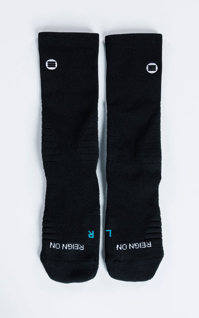 Elevate Your Game with Cloud Tech Performance Socks - Black - Korvel