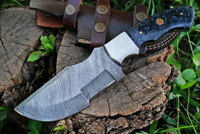 Handcrafted Damascus Steel Tracker Knife with Resin Handle - 10" Length, Leather Sheath Included - Korvel