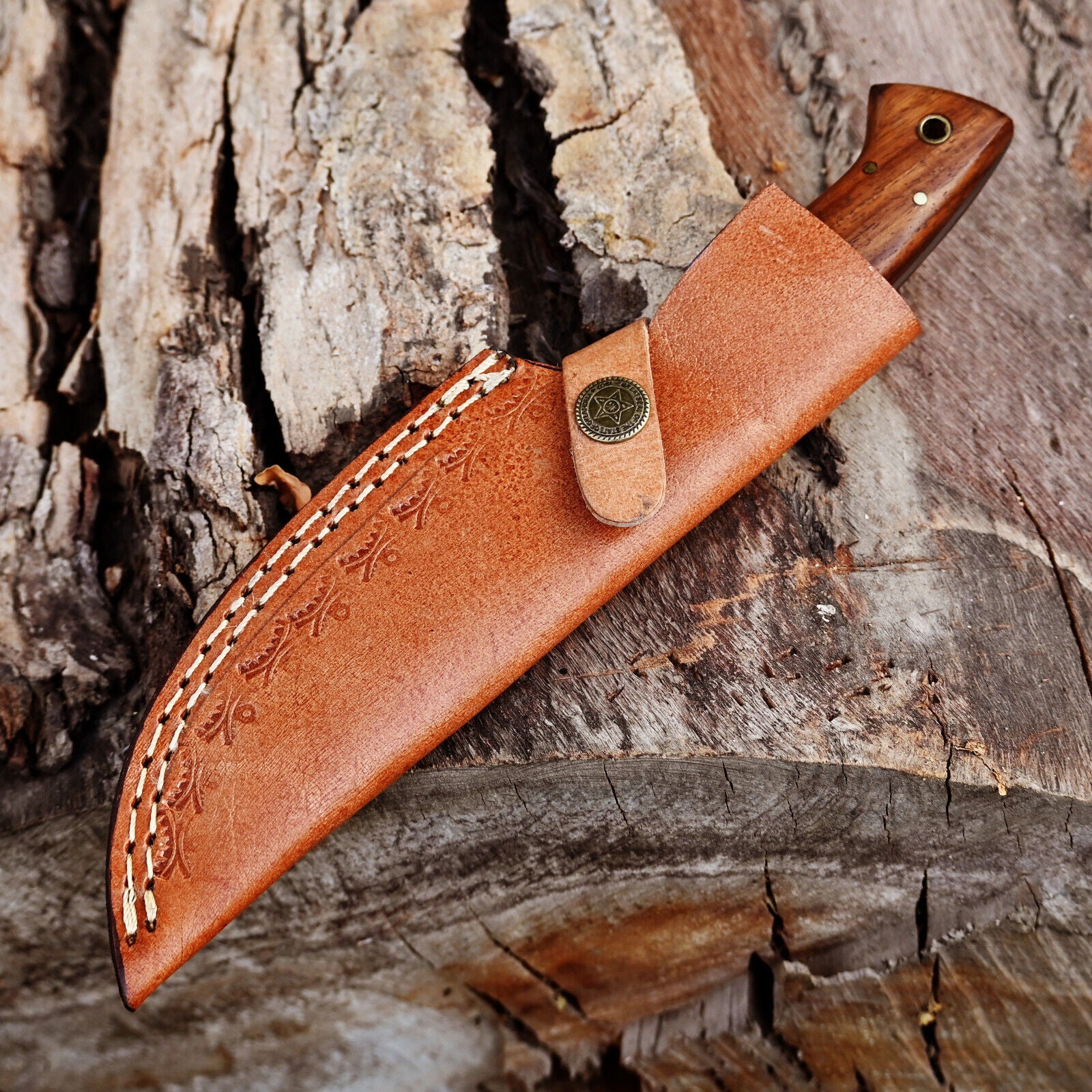 Artisan 5-Inch Damascus Skinning Knife with Luxurious Rosewood Grip - Korvel