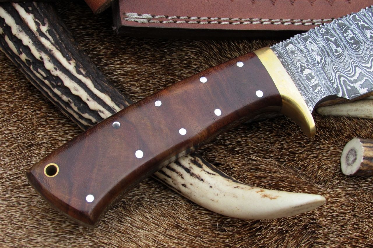Premium Full Tang Bowie Knife with Artisan Damascus Steel Blade & Elegant Rosewood Handle - 17 Inches - Korvel