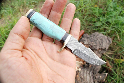 Premium Handmade Survival Knife - Damascus Steel Excellence - Korvel