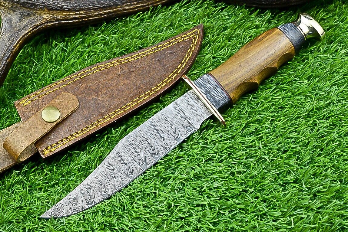 Adventure-Ready Western Boulder Knife – 11" Handmade Damascus Blade with Olive Wood Handle & Leather Sheath - Korvel